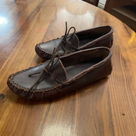 Minnetonka Moccasin Classic Driver, dark brown, women’s 9 - Picture 4 of 4